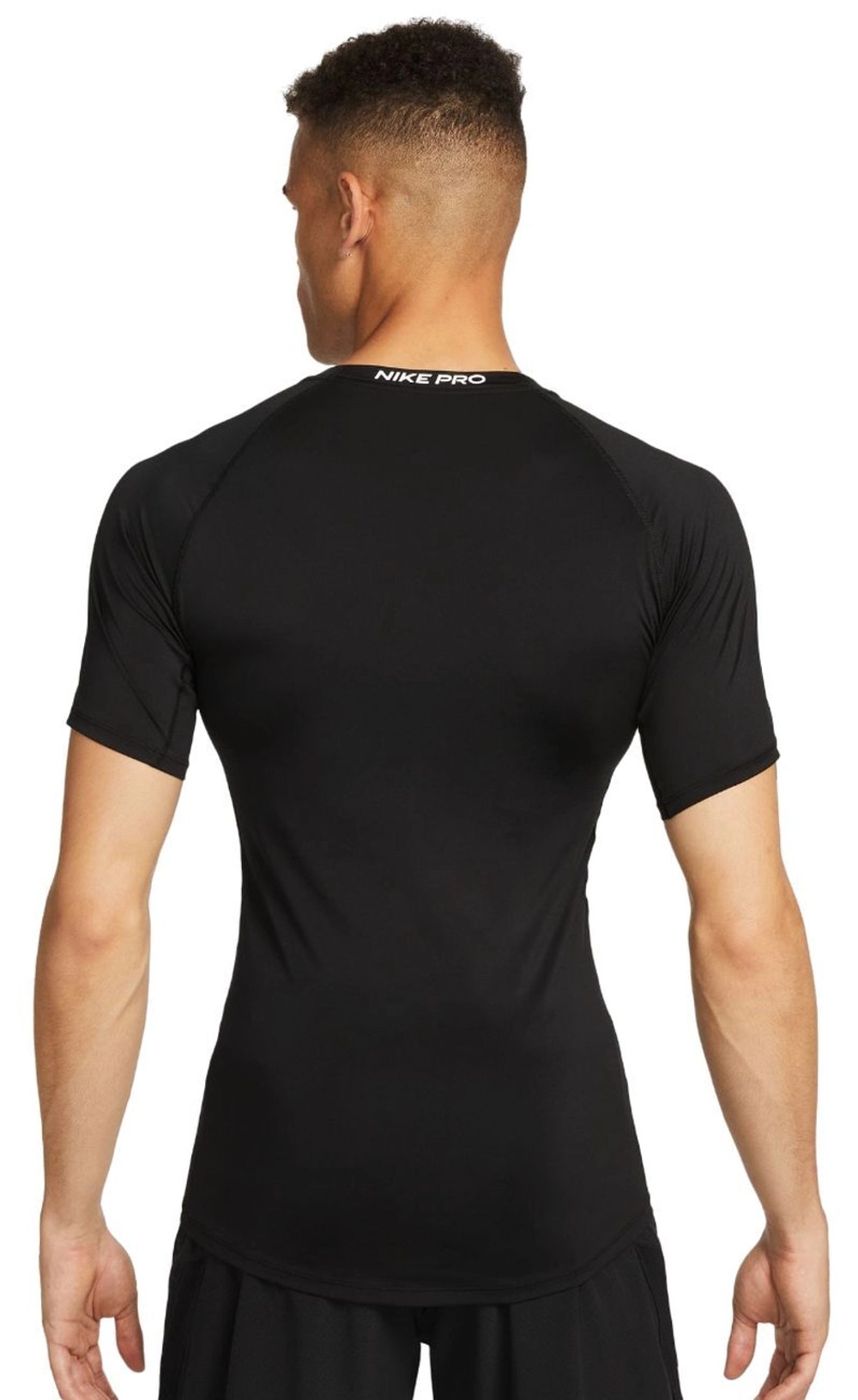 Футболка NIKE PRO DRI-FIT TIGHT TOP SS BLACK/WHITE