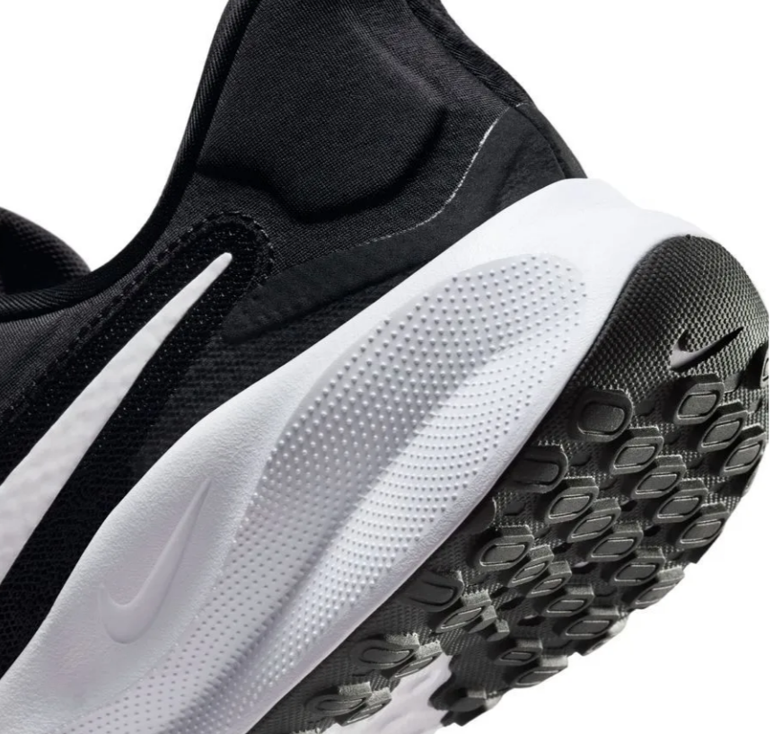 Кроссовки NIKE REVOLUTION 7 RUN BLAC/WHITE